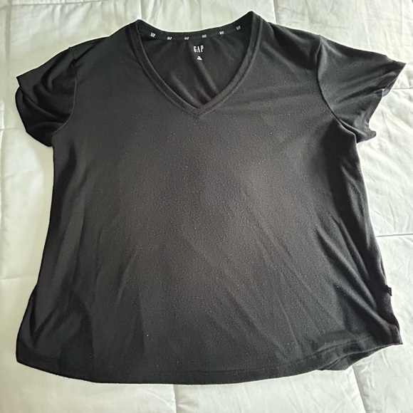GAP Tops - Gap women’s black v-neck summer top; XL; fair condition